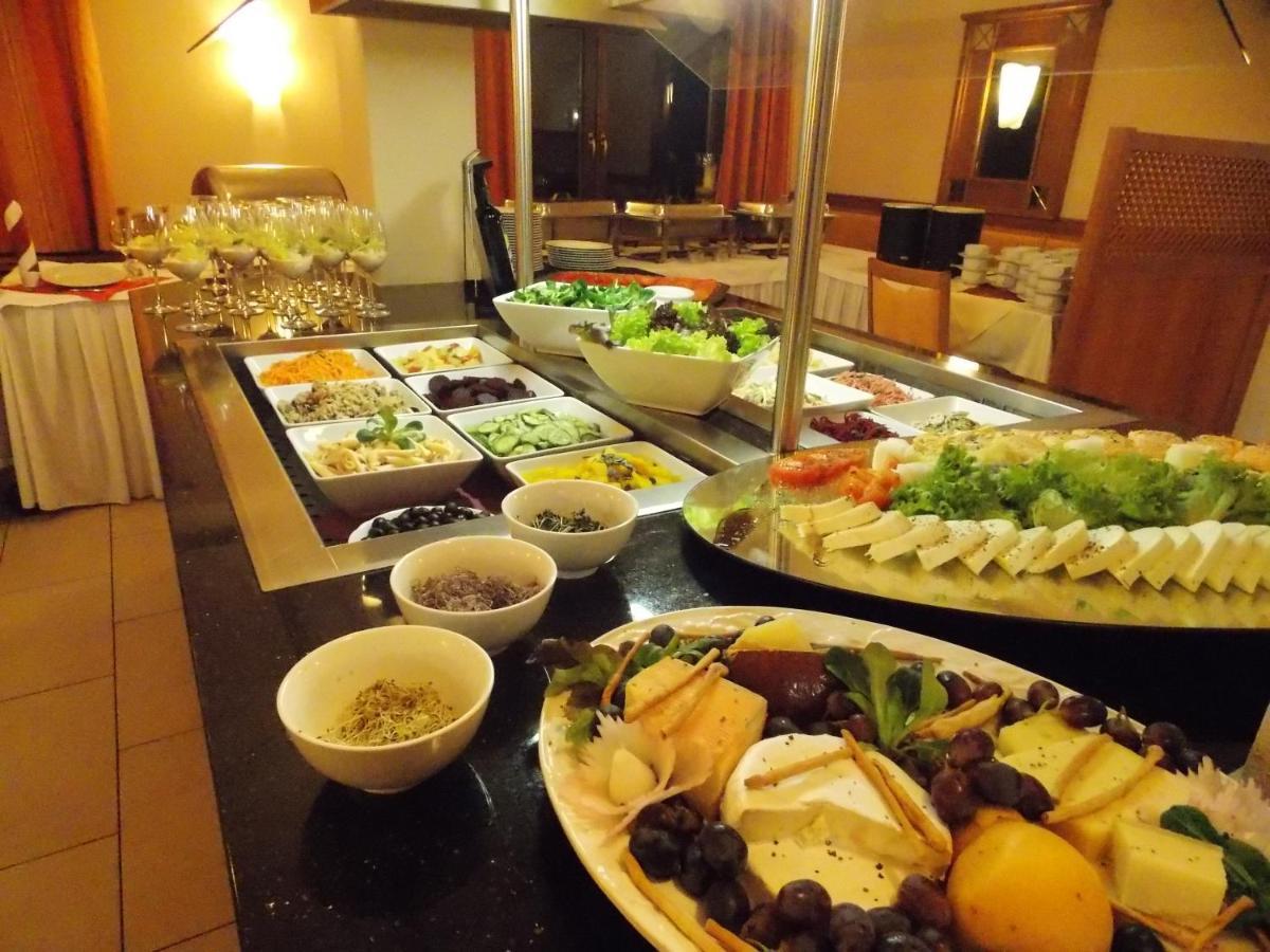 Thermenclubhotel "All In" 巴特法兴格 外观 照片